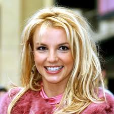 Бритни Спирс гэрлэхийг яарахгүй